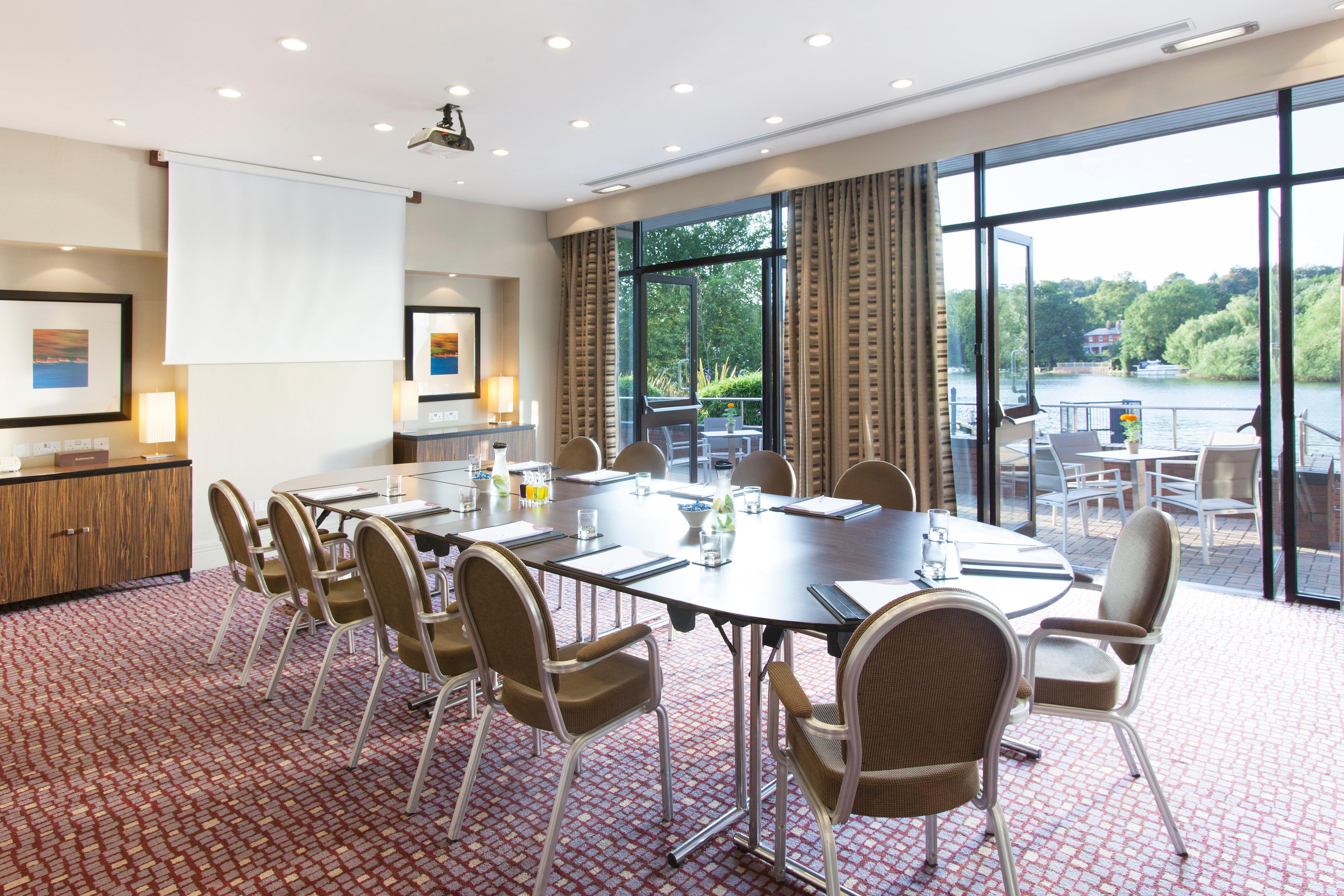 מלון Crowne Plaza רדינג מראה חיצוני תמונה
